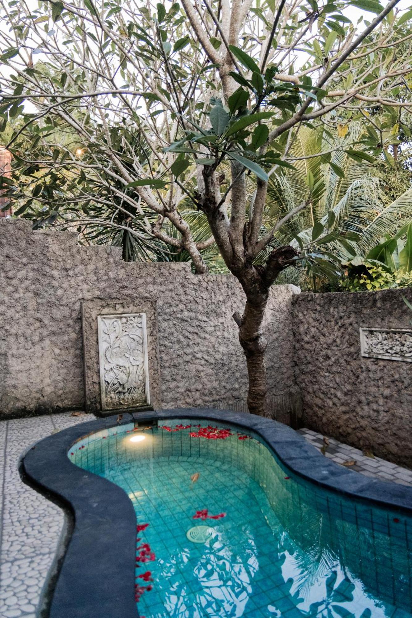 Yoki'S Bungalow Kuta  Exterior foto